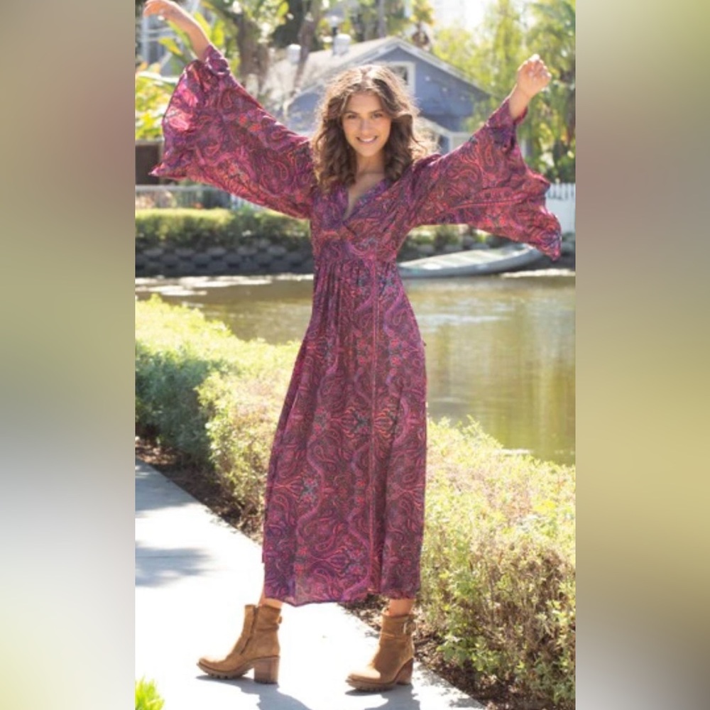 Bell sleeve tie back maxi dress